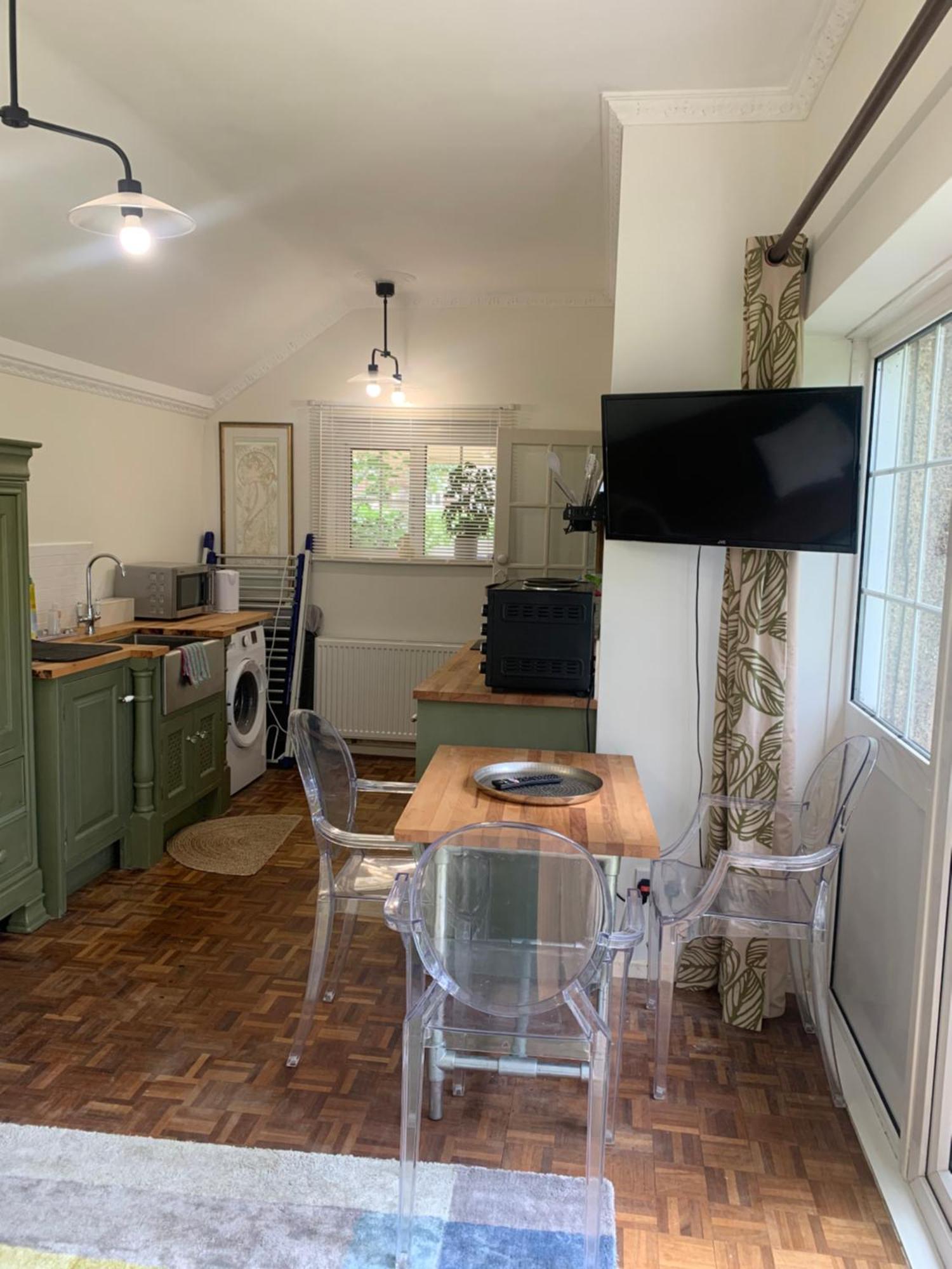 Newly Refurbished One Bedroom With Additional Sofa Bed Self Contained Flat In Garden Abbots Langley Kültér fotó
